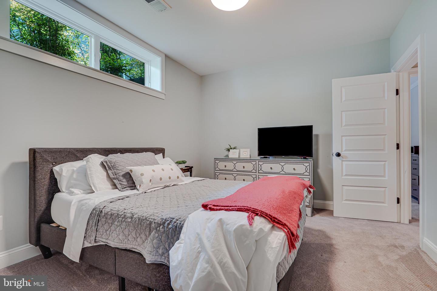 2146 Lily Pond Dr