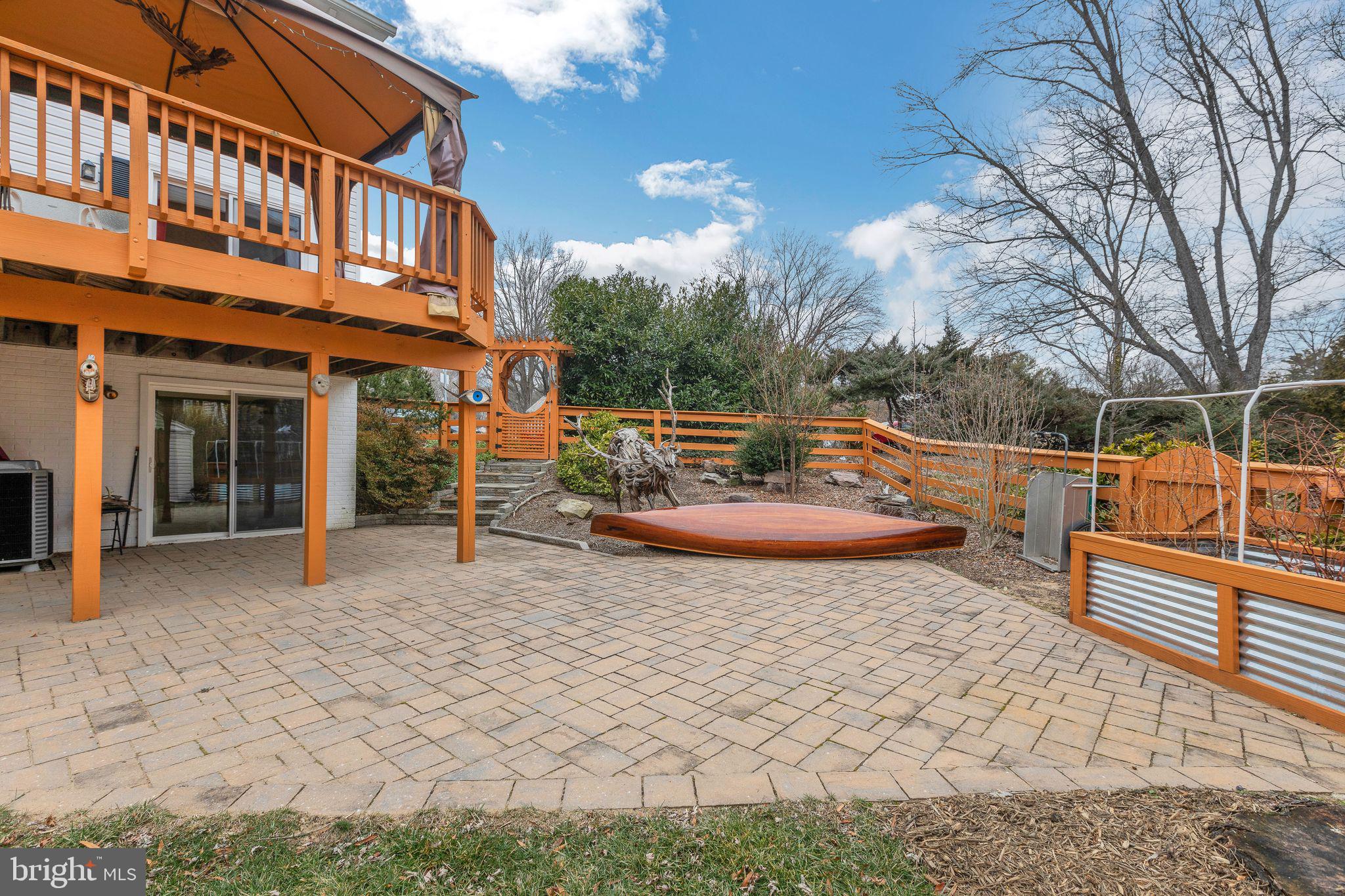 6120 Windward Dr