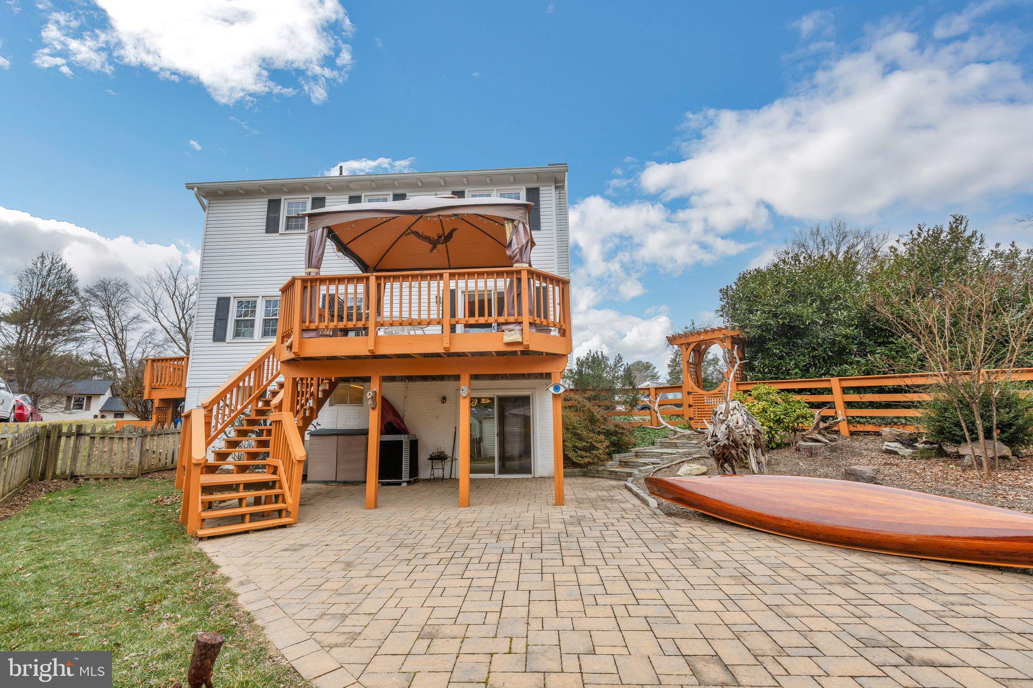 6120 Windward Dr