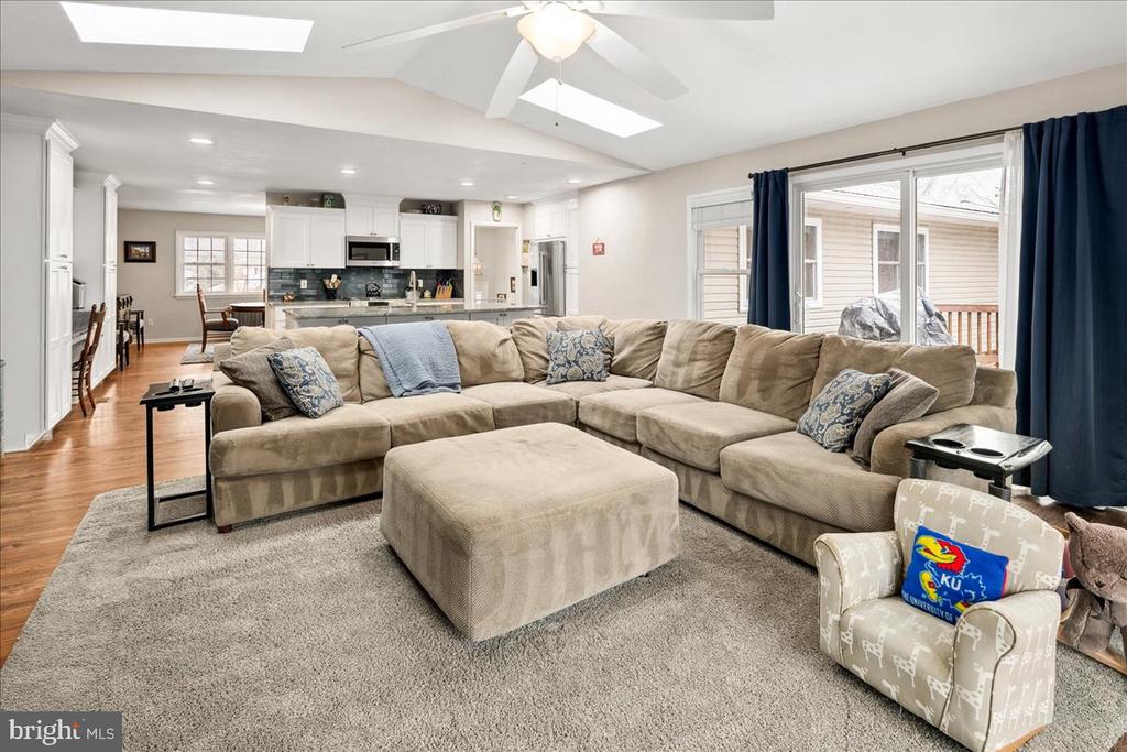 8412 Cherry Valley Ln