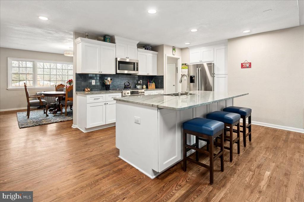 8412 Cherry Valley Ln