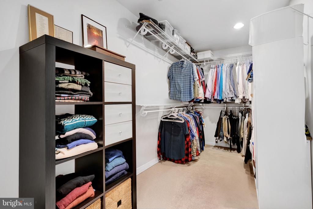 8118 Yorktown Dr