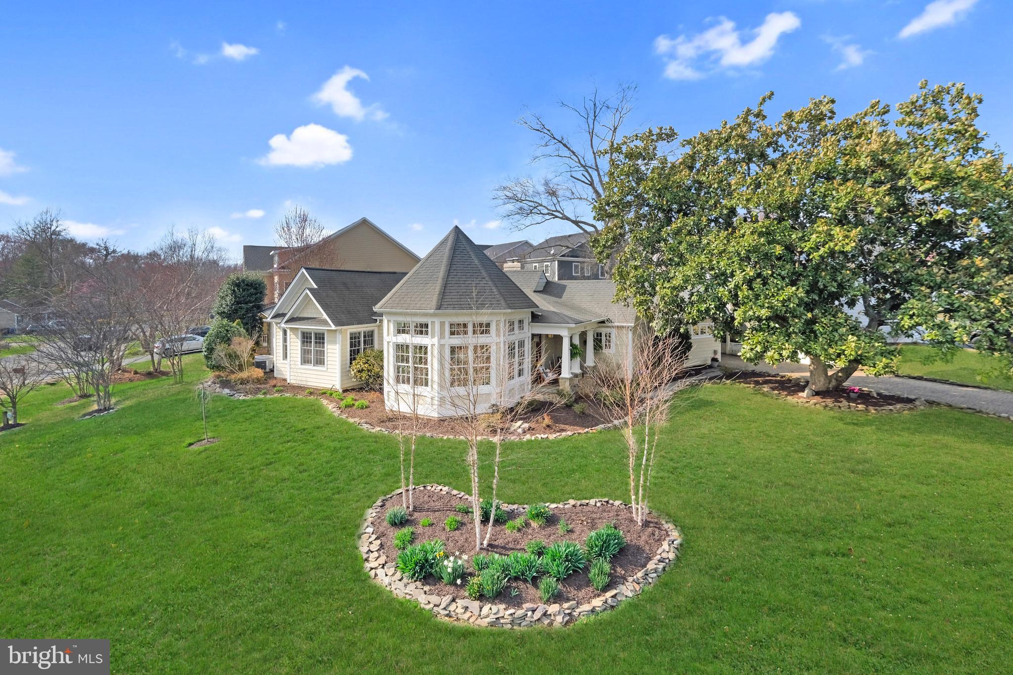 8118 Yorktown Dr