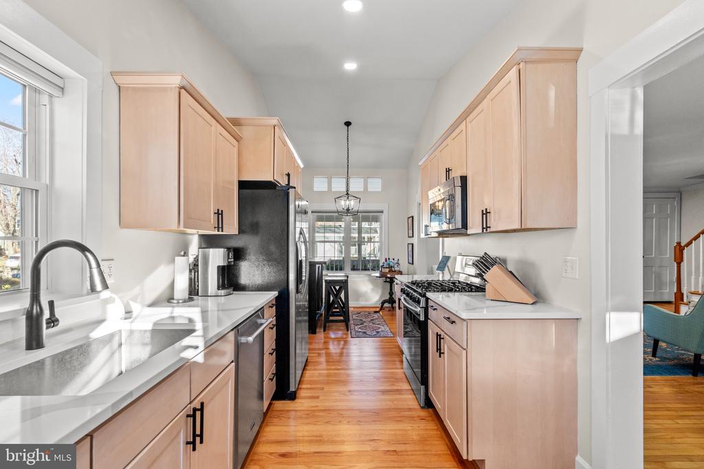 6014 Williamsburg Rd