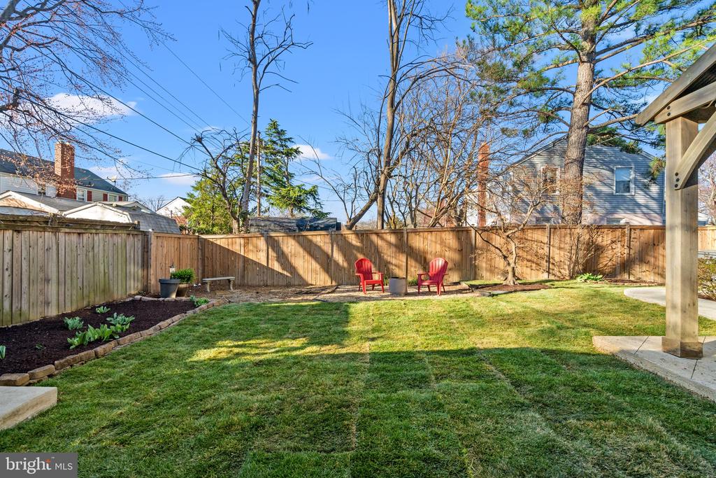 6014 Williamsburg Rd