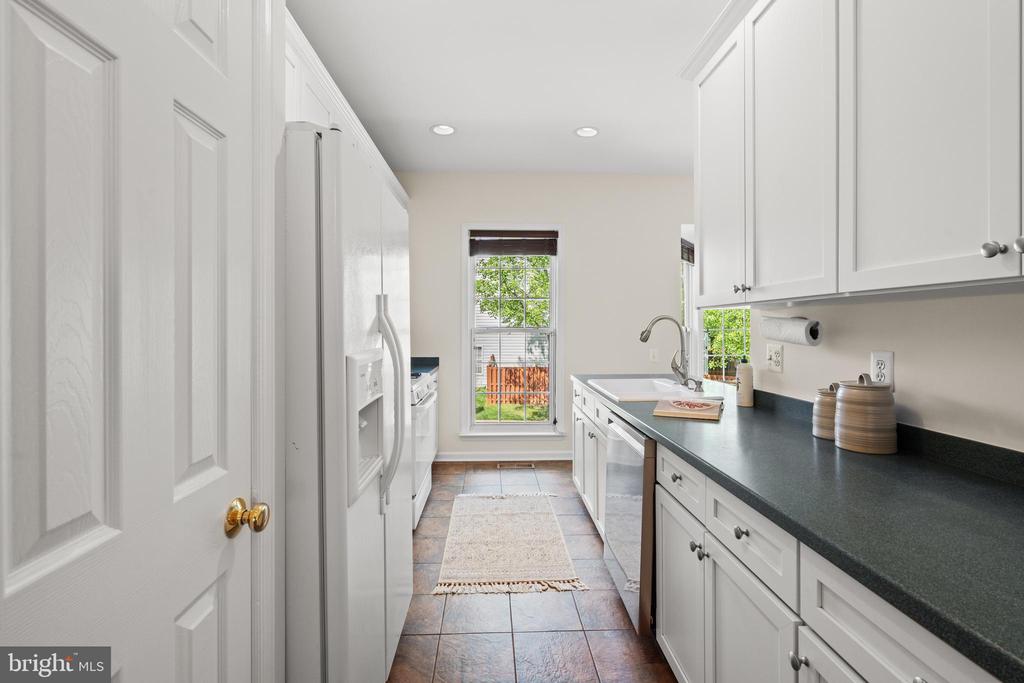 5284 Kestrel Crossing Dr