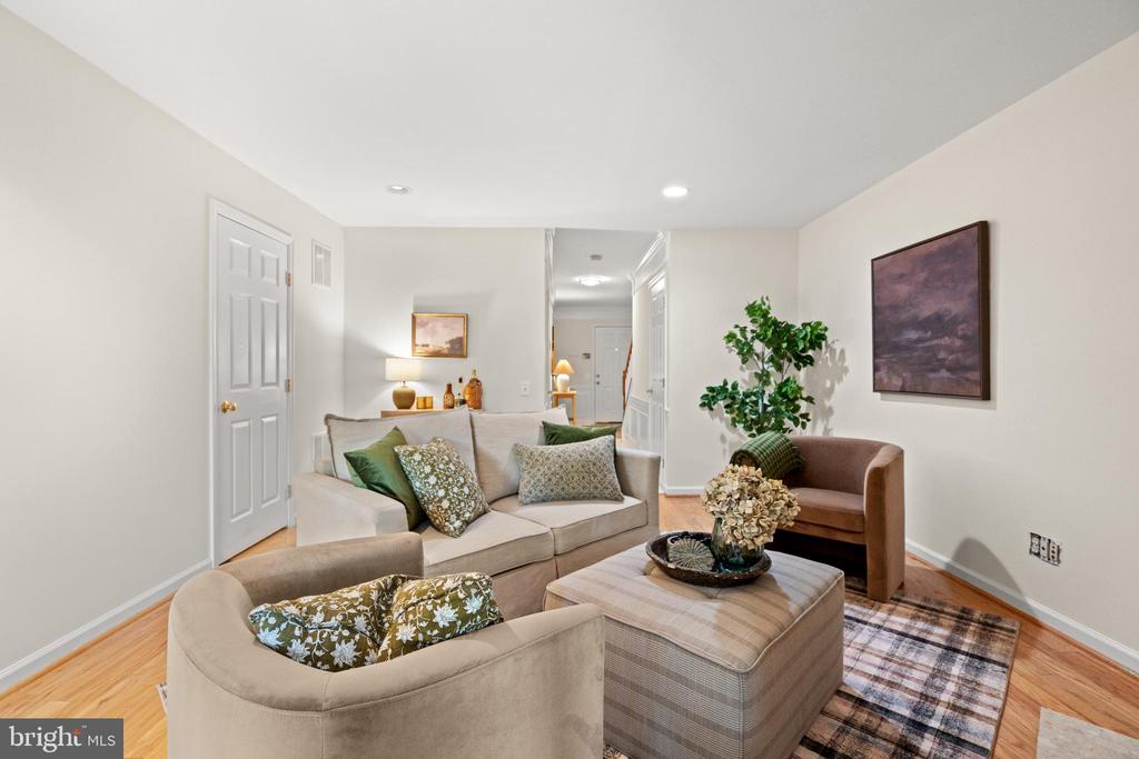 5284 Kestrel Crossing Dr