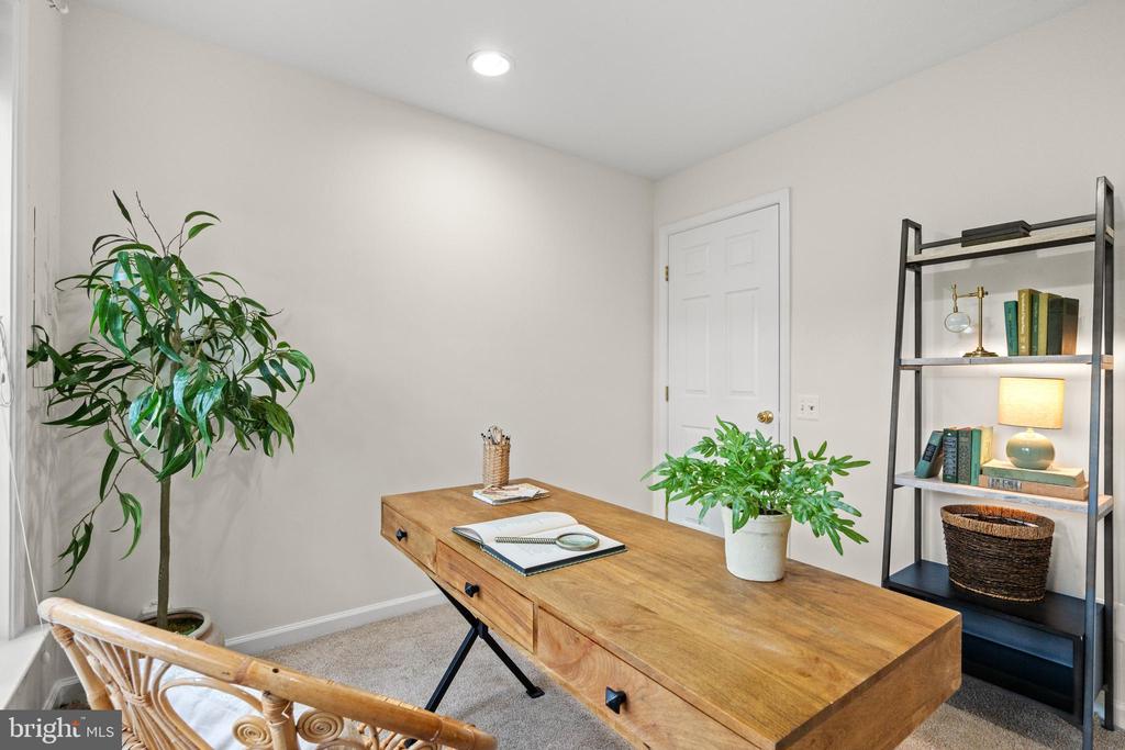 5284 Kestrel Crossing Dr