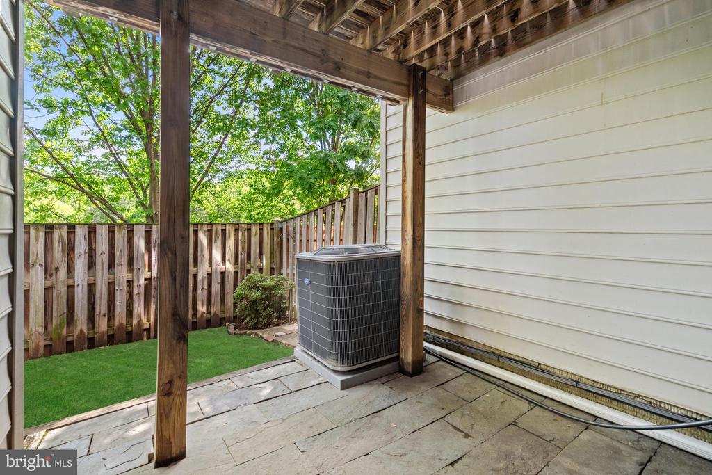 5284 Kestrel Crossing Dr