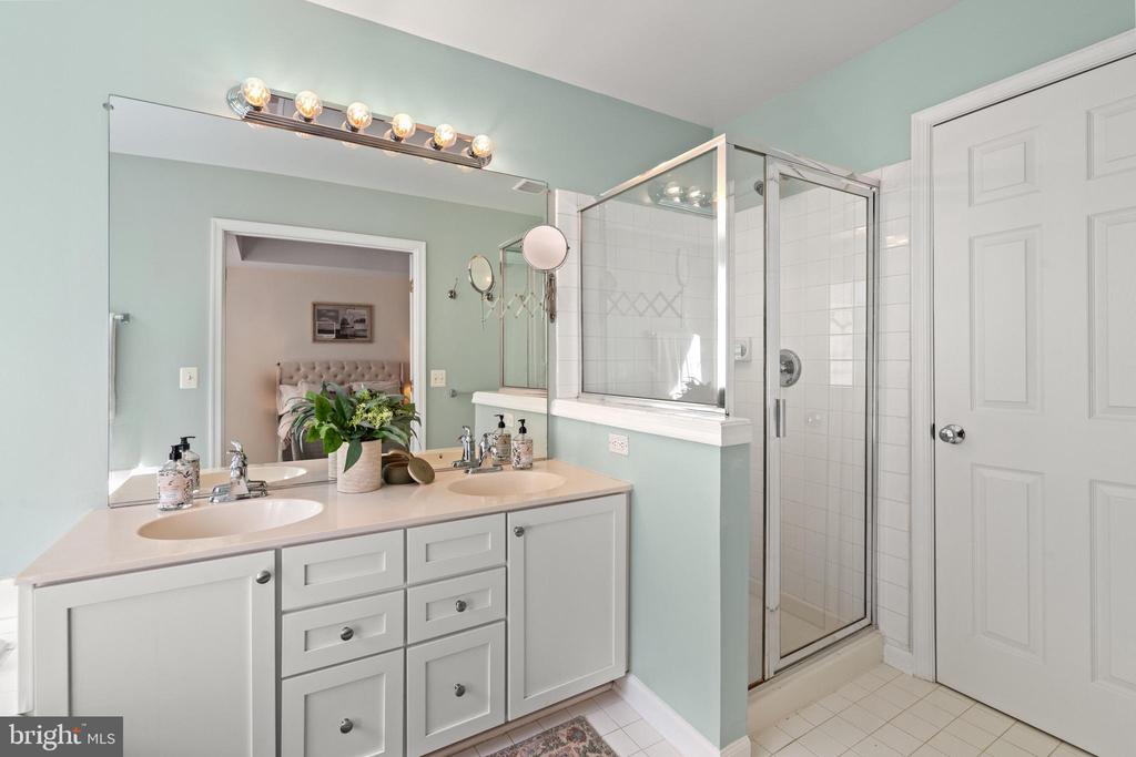 5284 Kestrel Crossing Dr