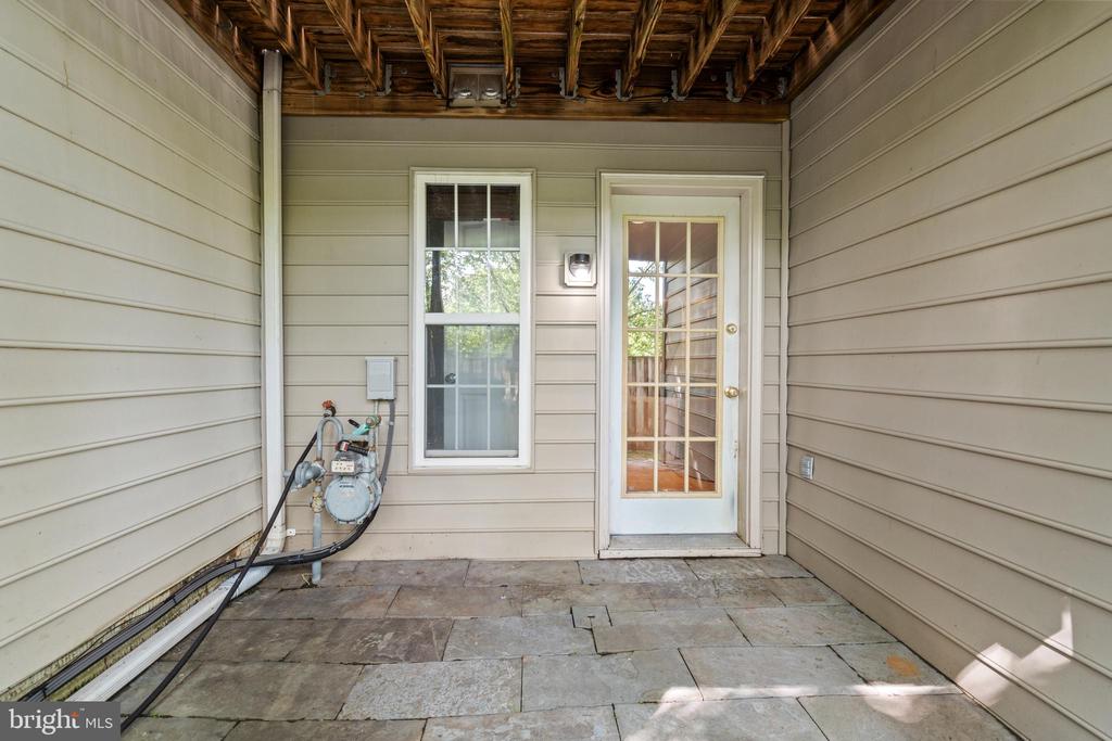 5284 Kestrel Crossing Dr