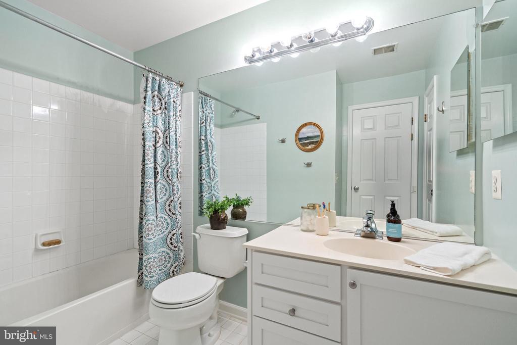 5284 Kestrel Crossing Dr
