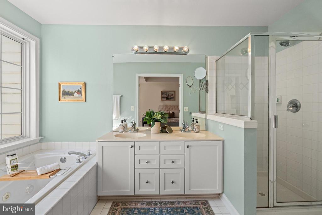 5284 Kestrel Crossing Dr