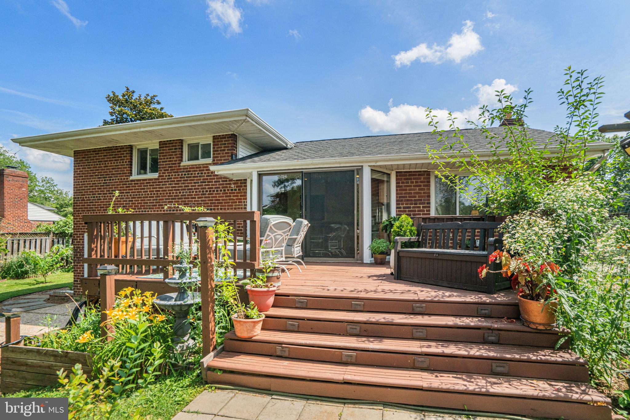 3804 Lakota Rd