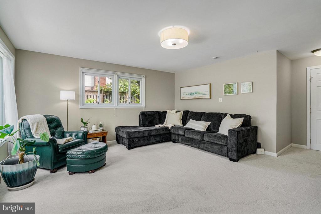 3804 Lakota Rd
