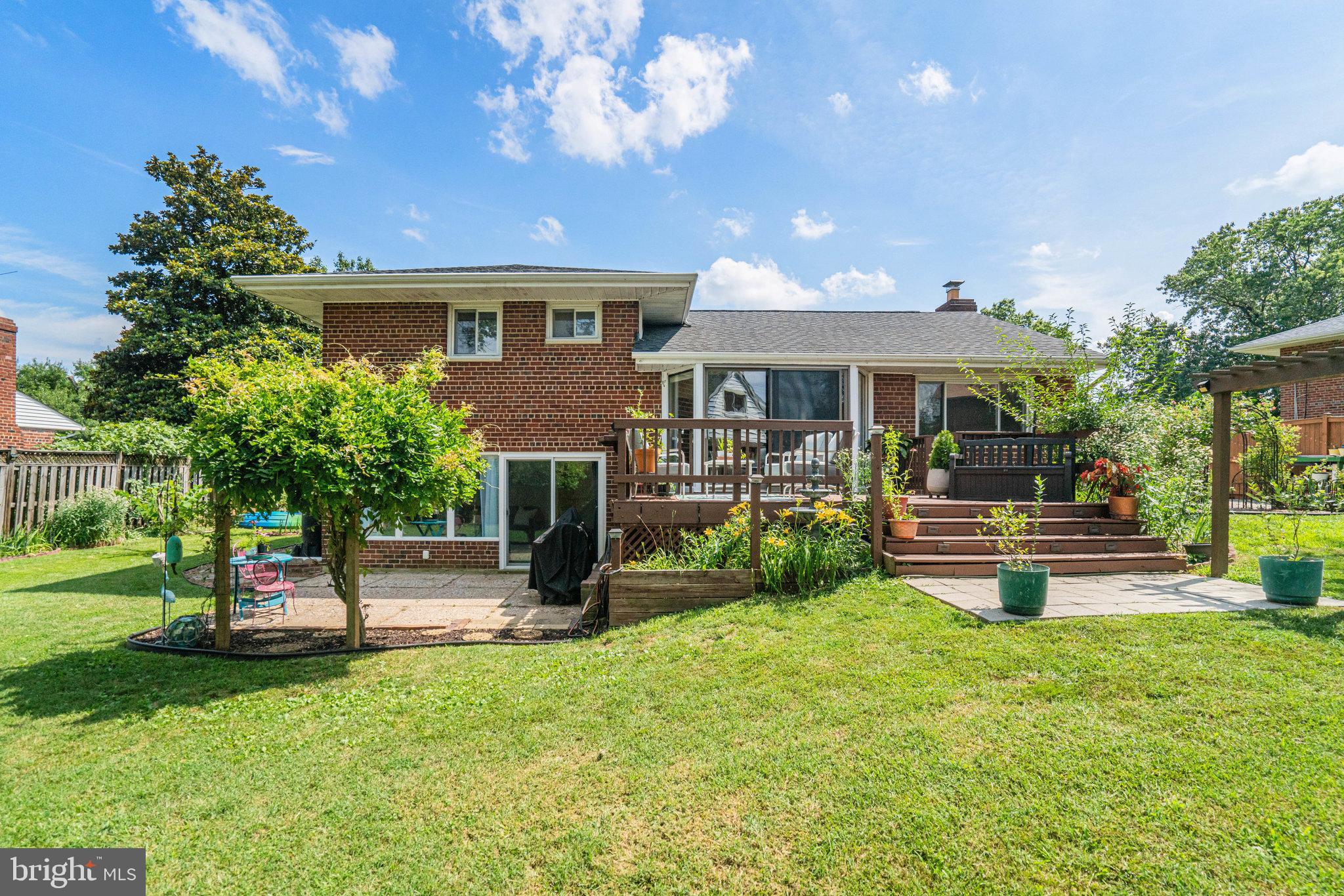 3804 Lakota Rd