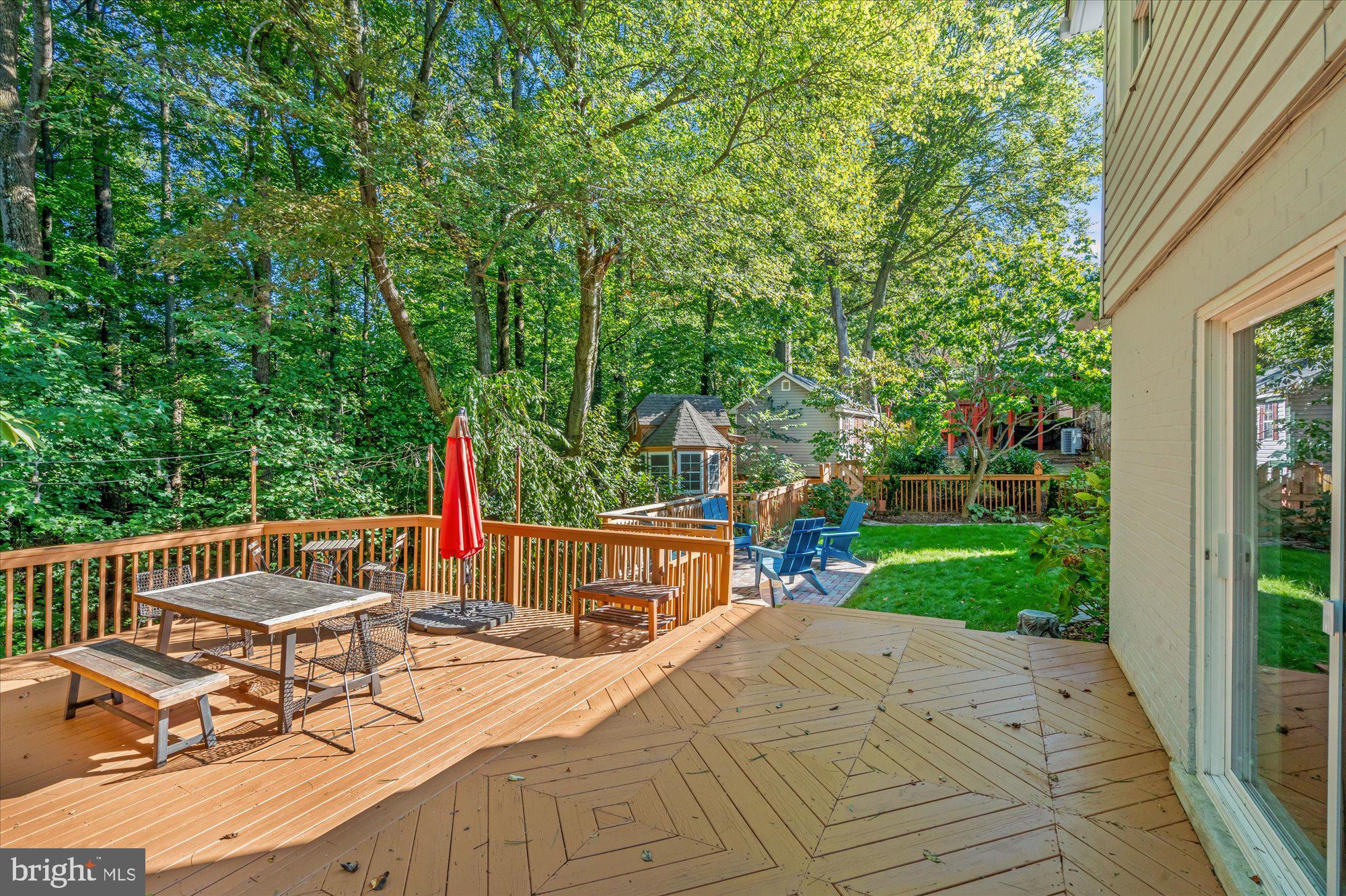 6123 BEECH TREE DRIVE