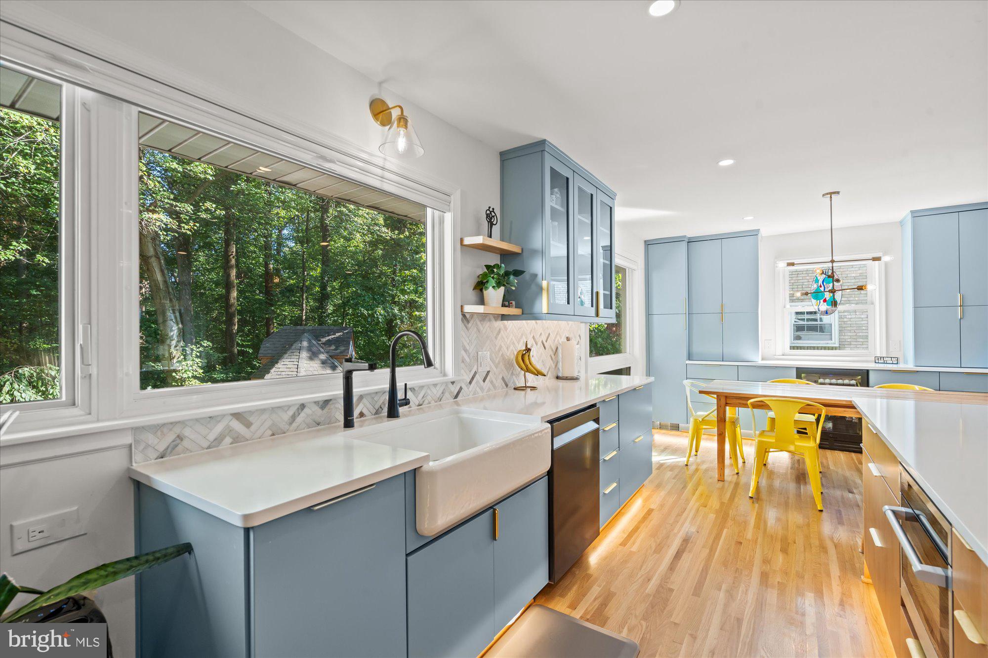 6123 BEECH TREE DRIVE