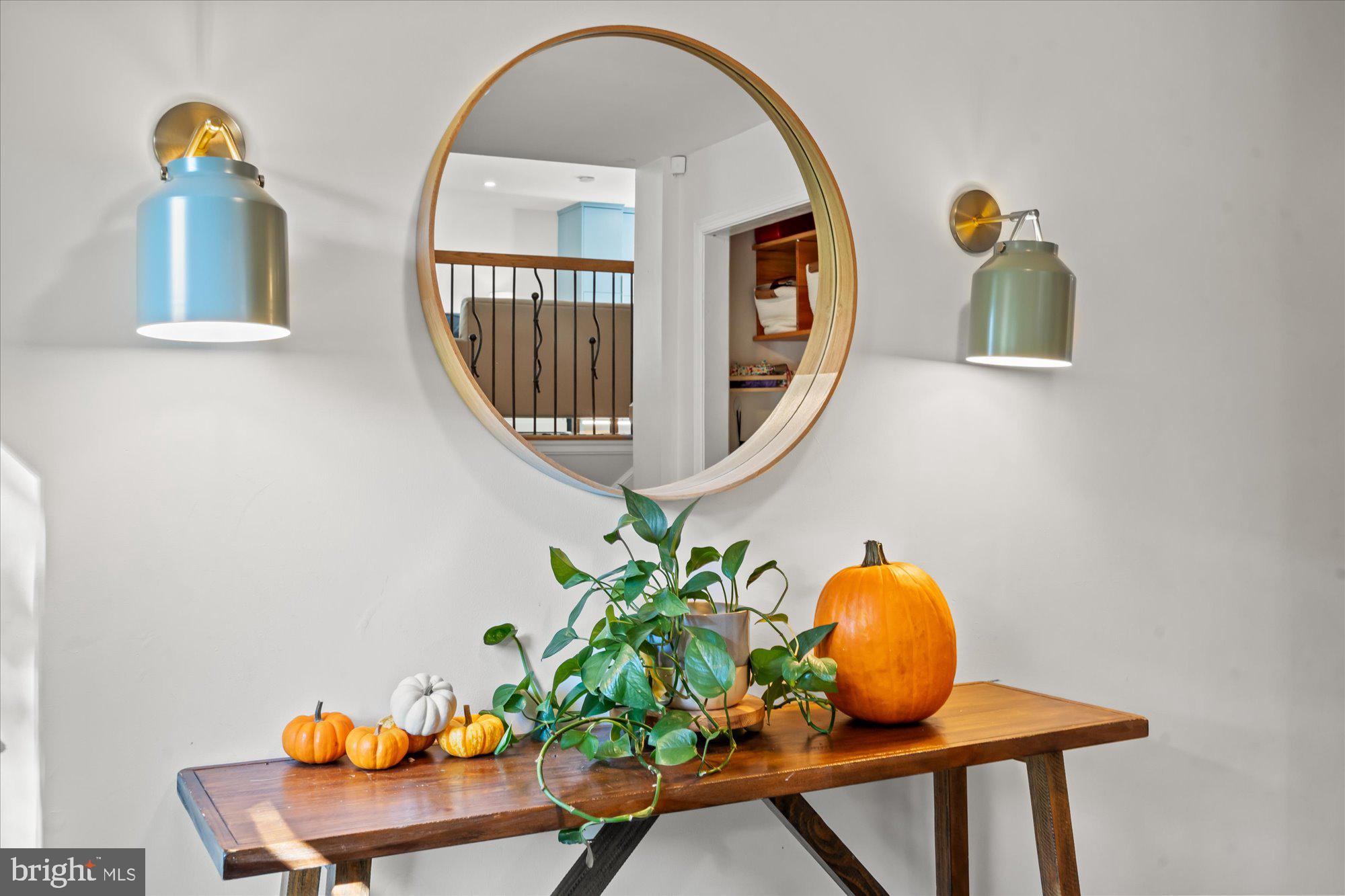 6123 BEECH TREE DRIVE