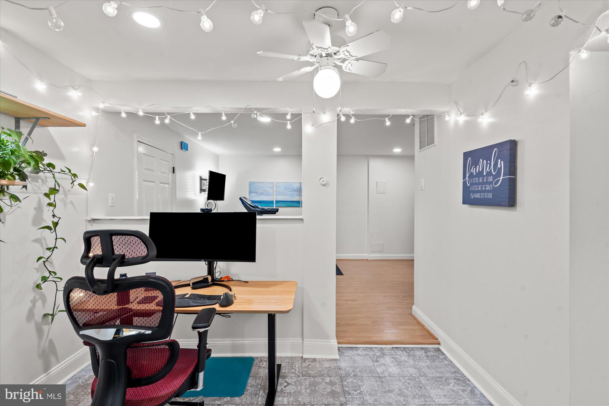 6123 BEECH TREE DRIVE