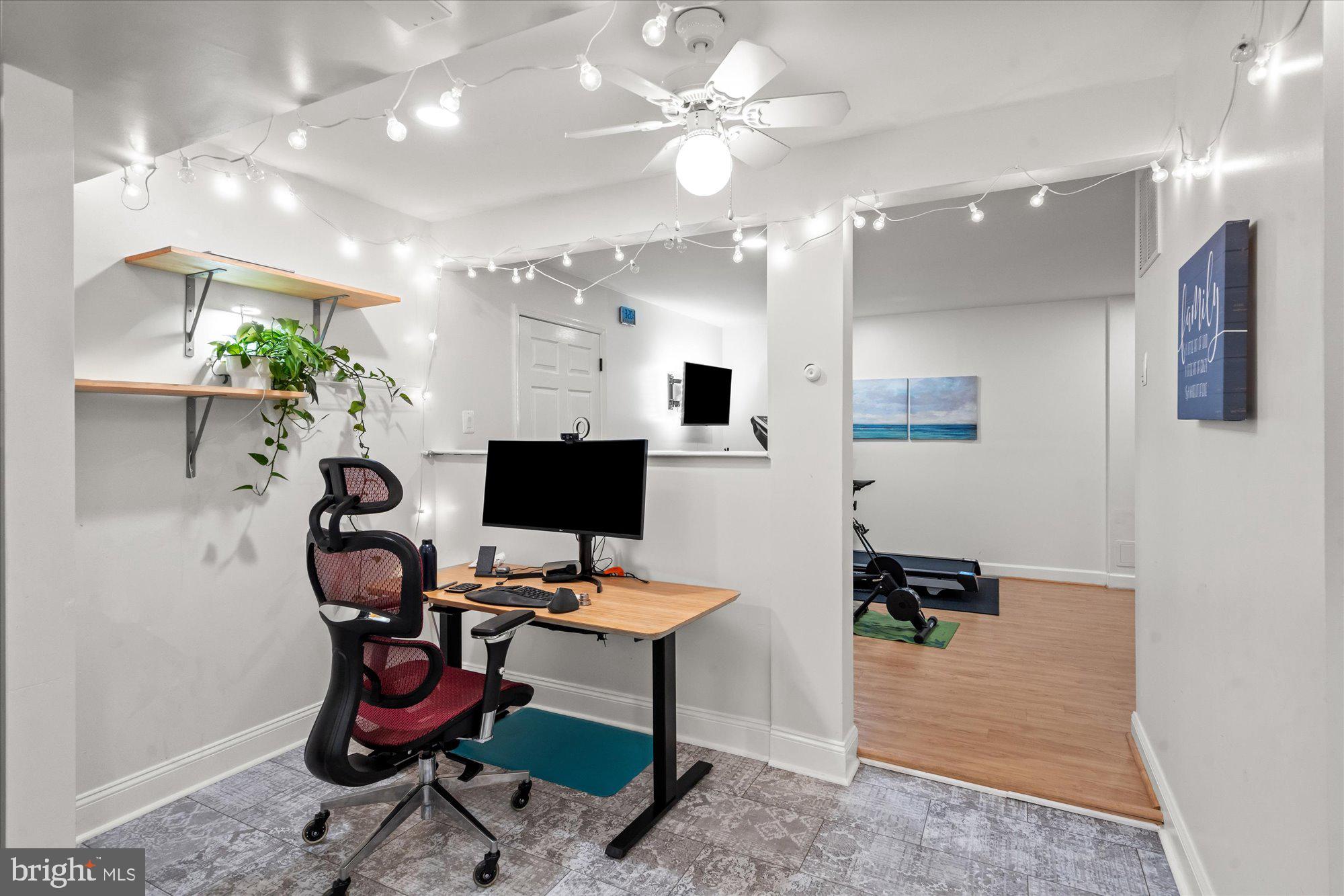 6123 BEECH TREE DRIVE