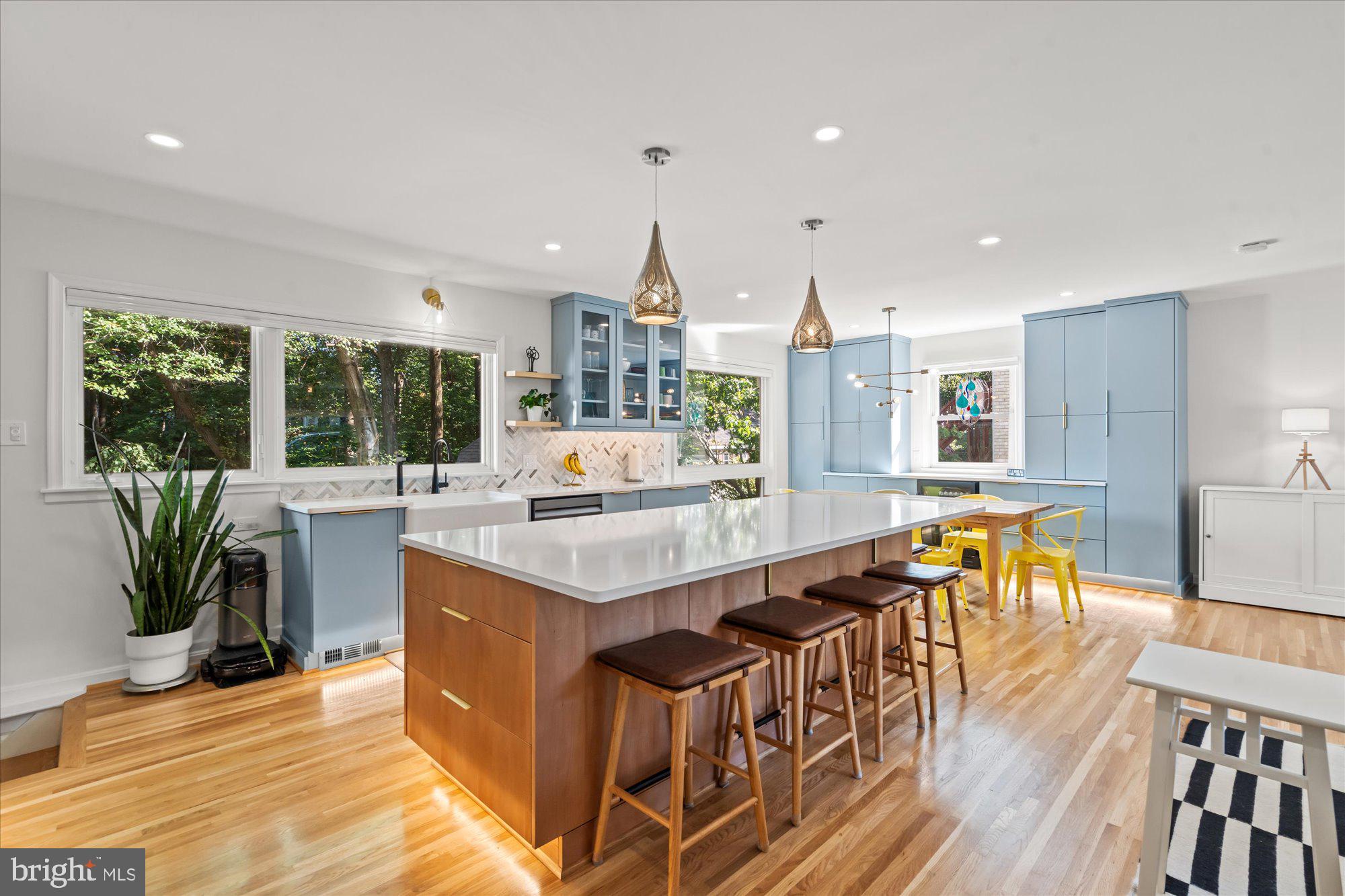 6123 BEECH TREE DRIVE