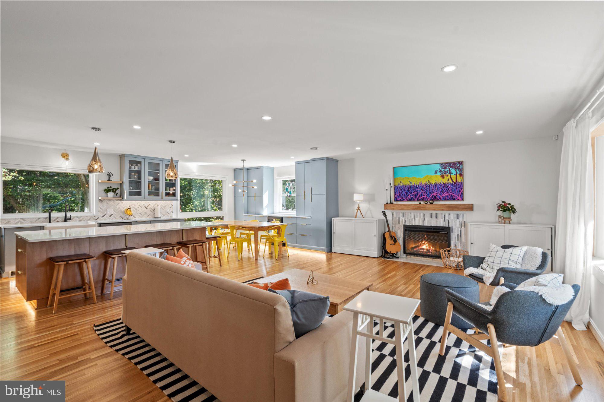 6123 BEECH TREE DRIVE