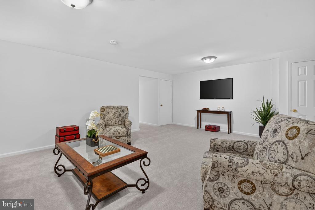 8312 WICKHAM ROAD