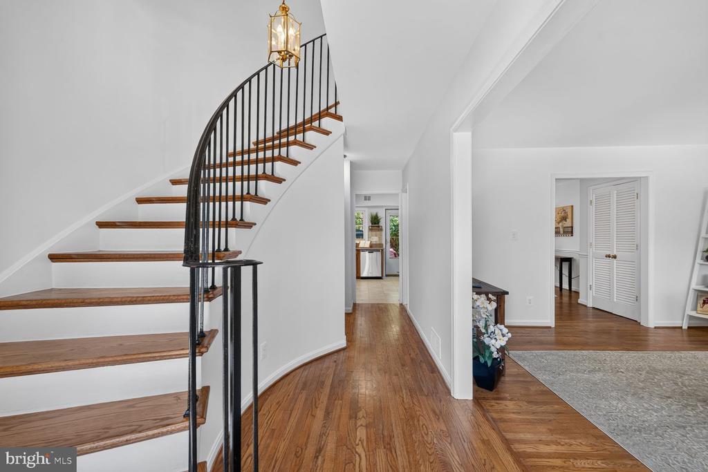 8312 WICKHAM ROAD