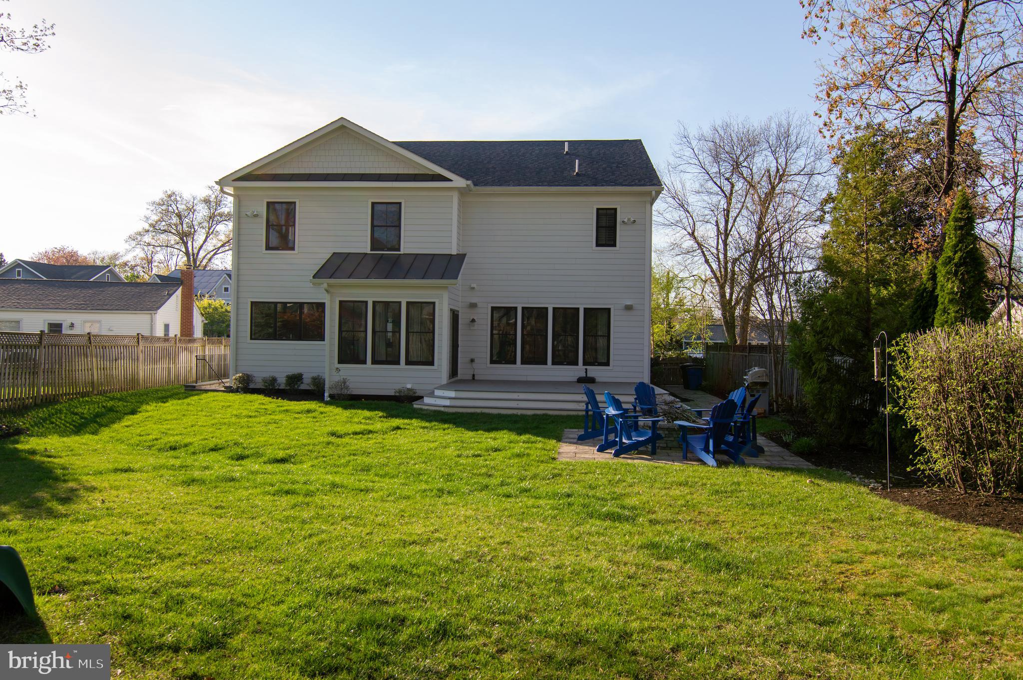 204 BATTLE STREET SW