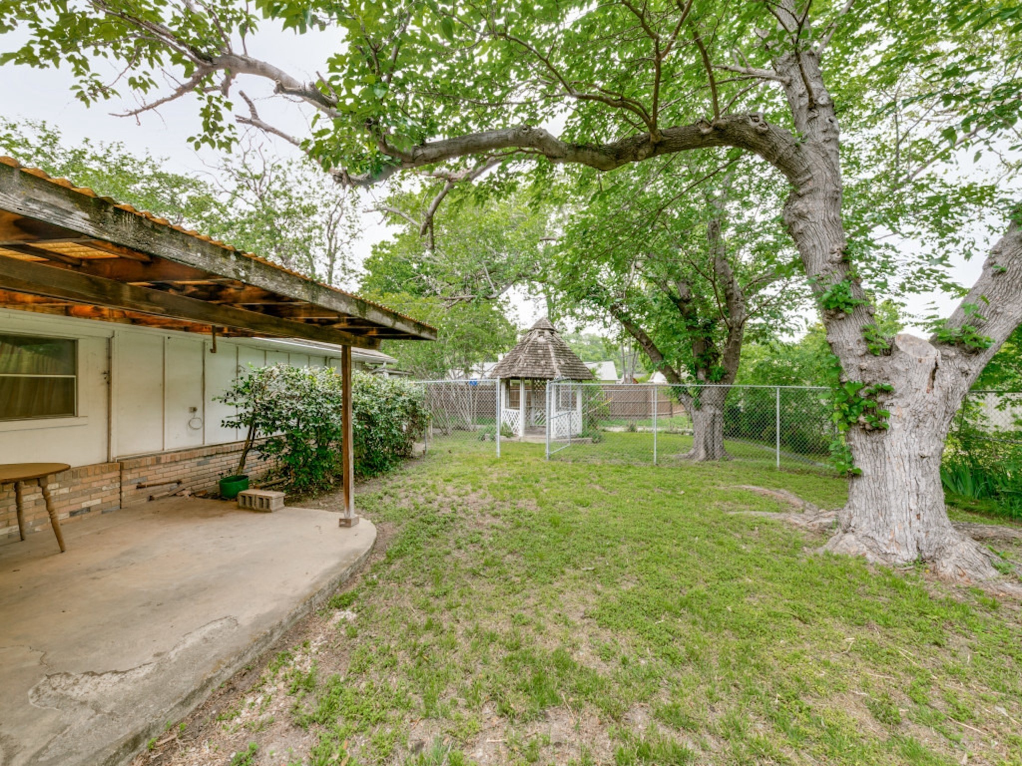 3209 Royal Lane