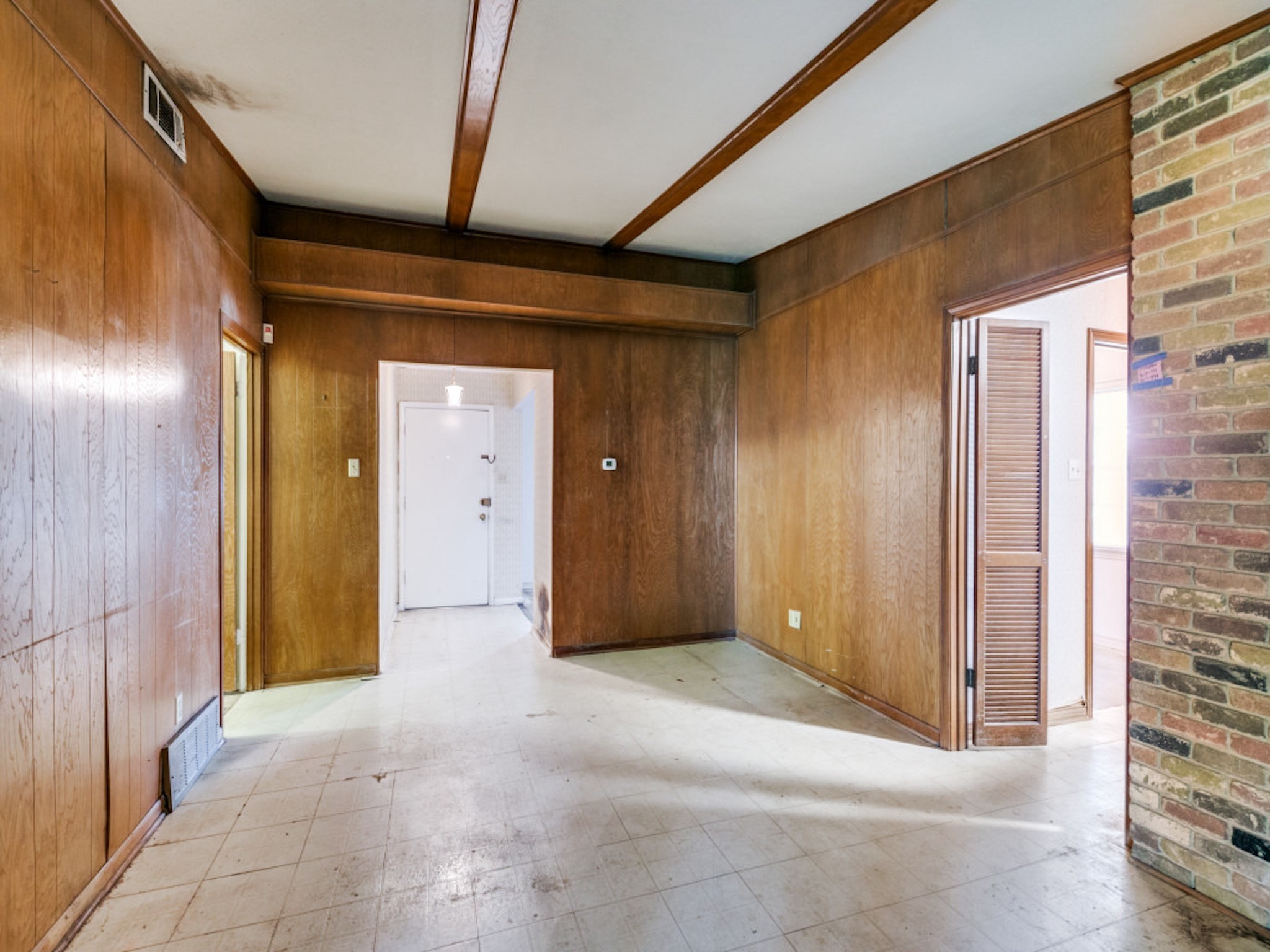 3209 Royal Lane