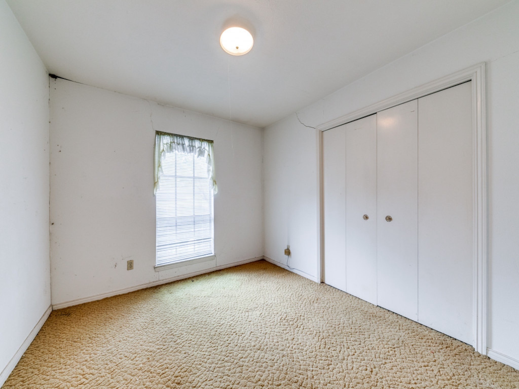 3209 Royal Lane
