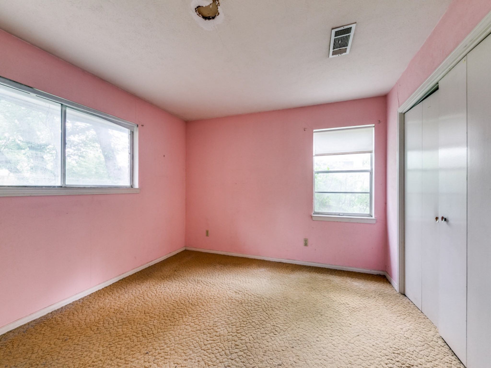 3209 Royal Lane