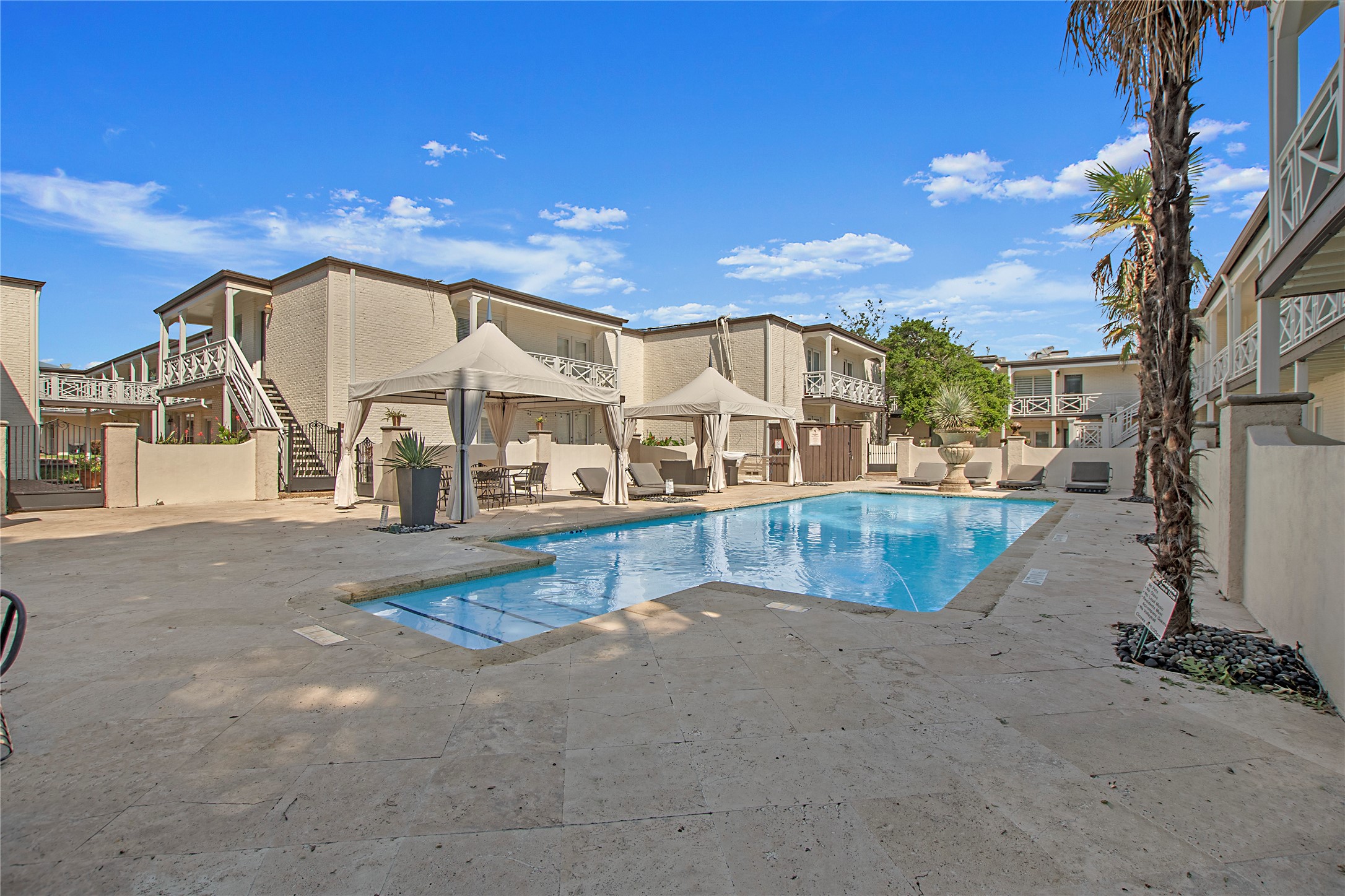 5911 E University Boulevard 208
