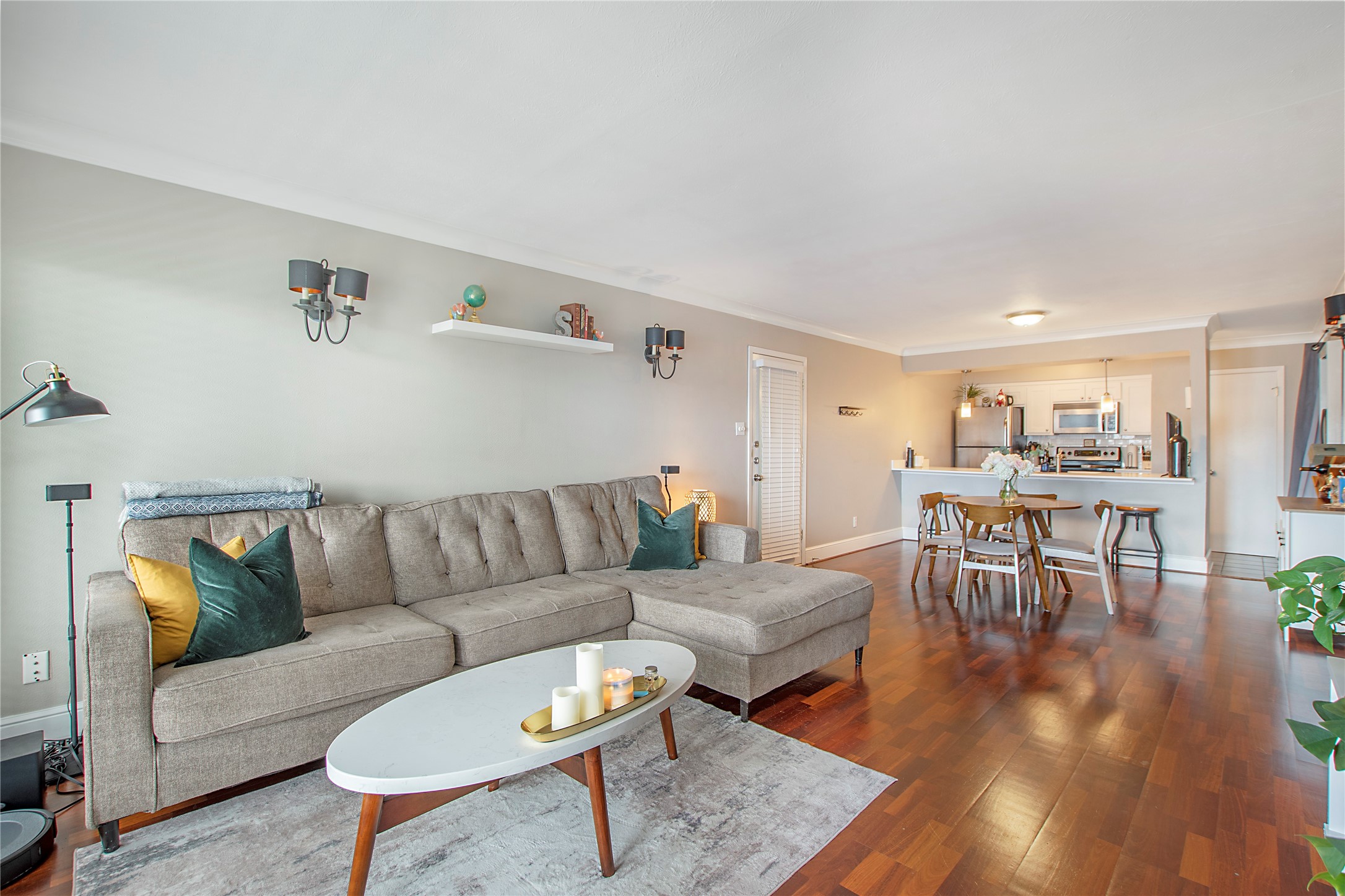 5911 E University Boulevard 208