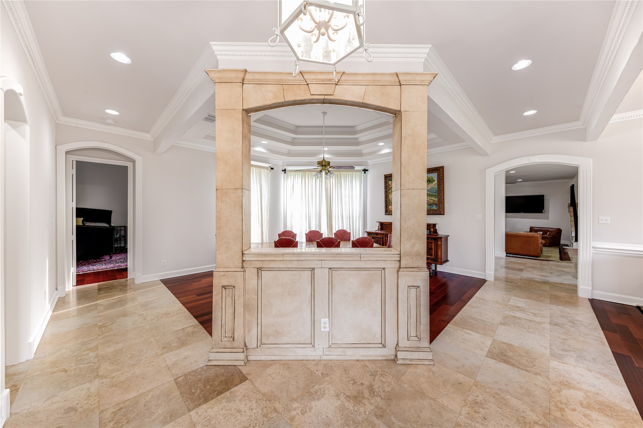 1016 Santiago Trail
