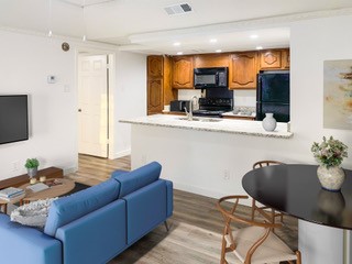 8510 Park Lane 201