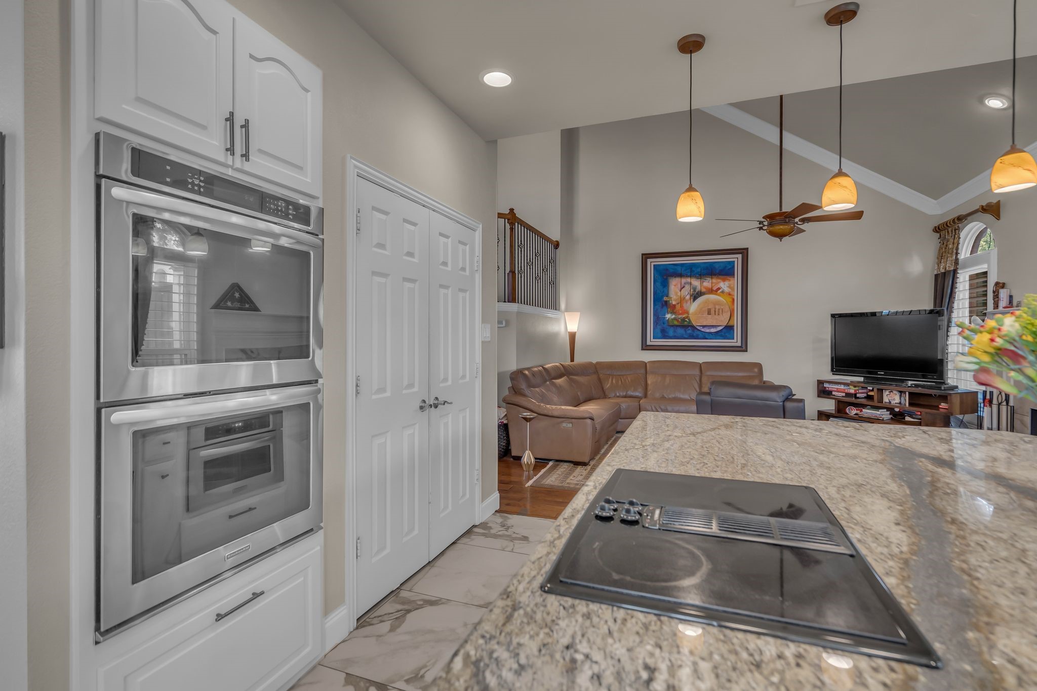 6120 Brookhollow Drive