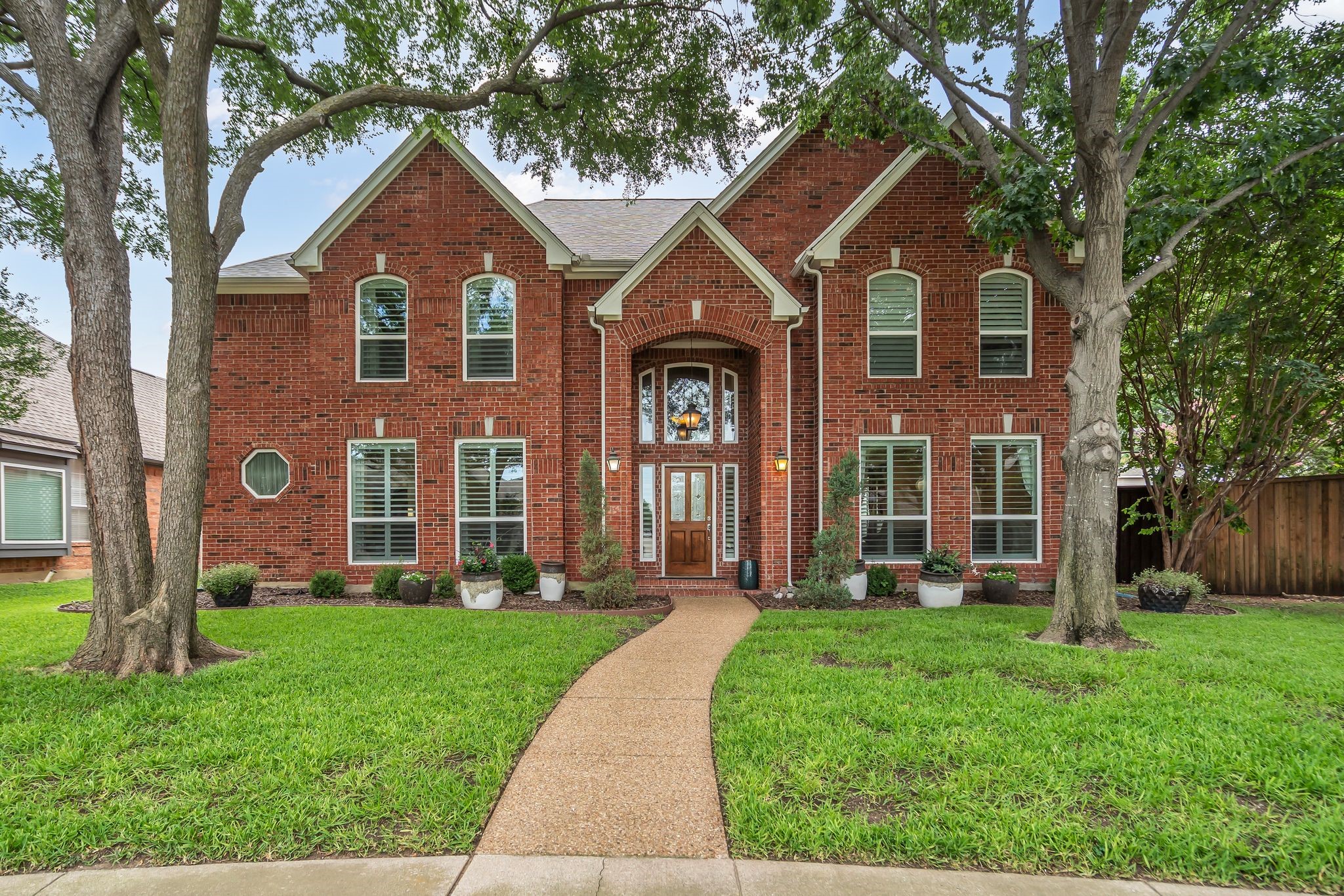 6120 Brookhollow Drive