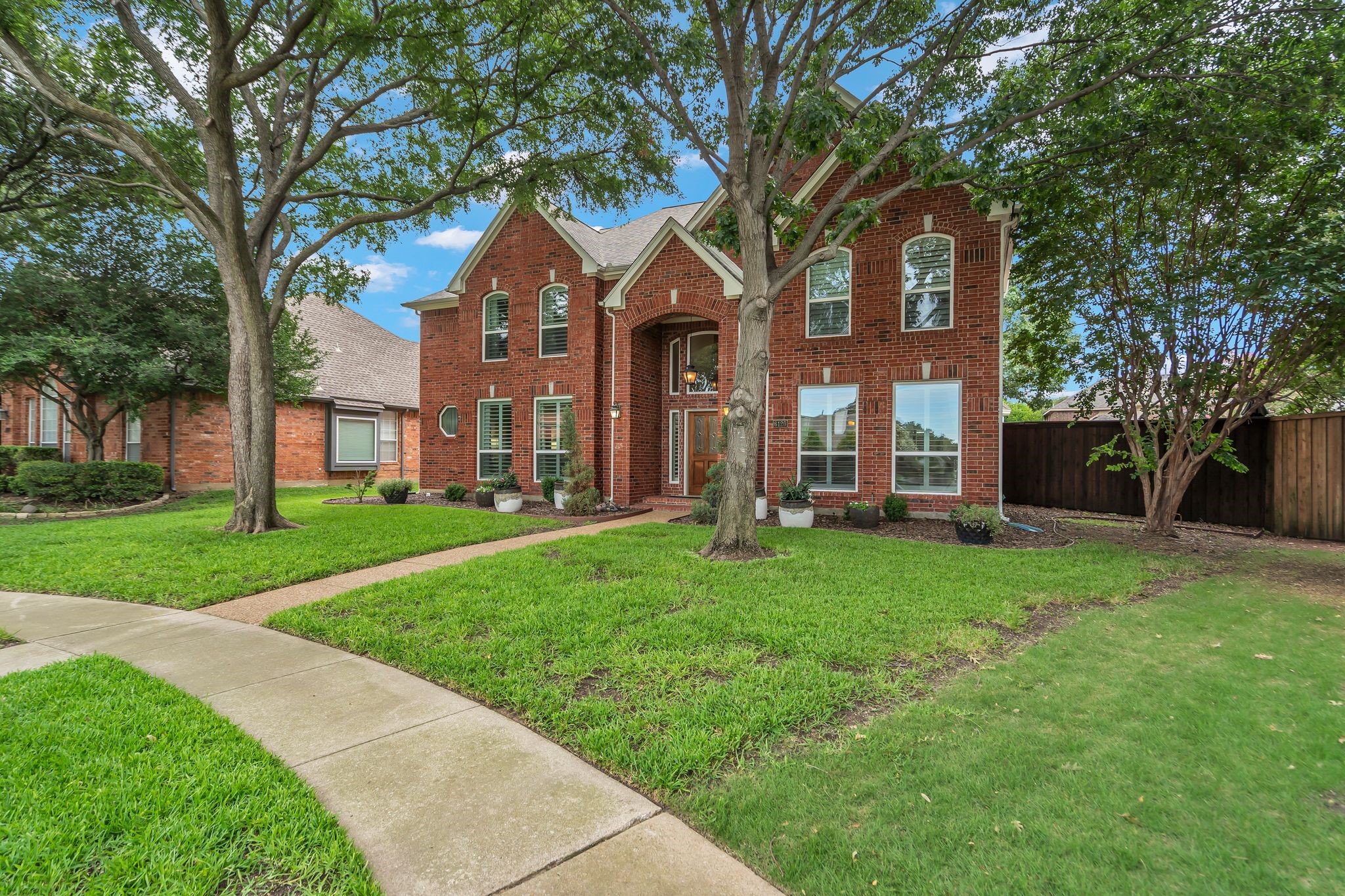 6120 Brookhollow Drive