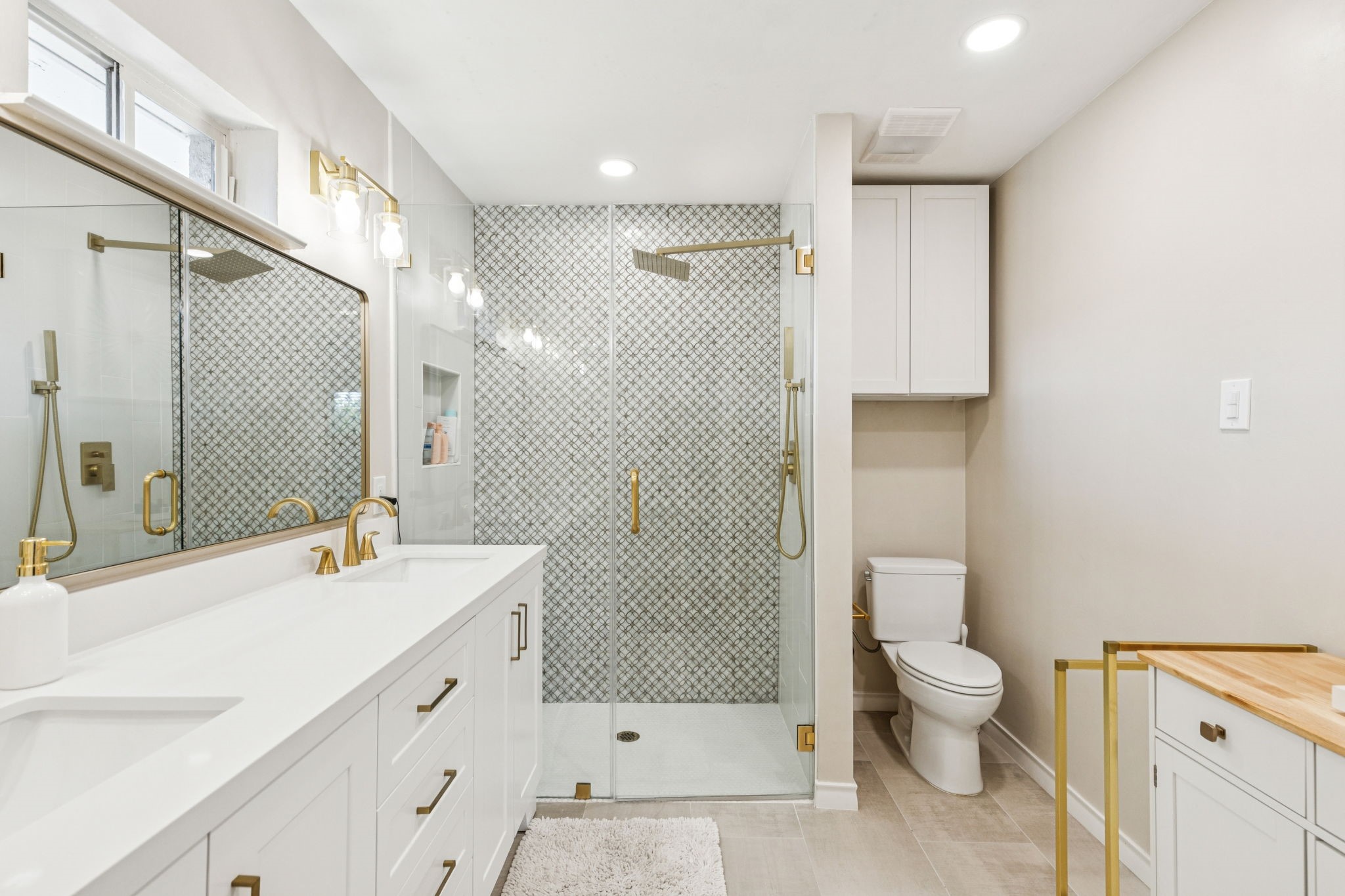 10010 Cromwell Drive