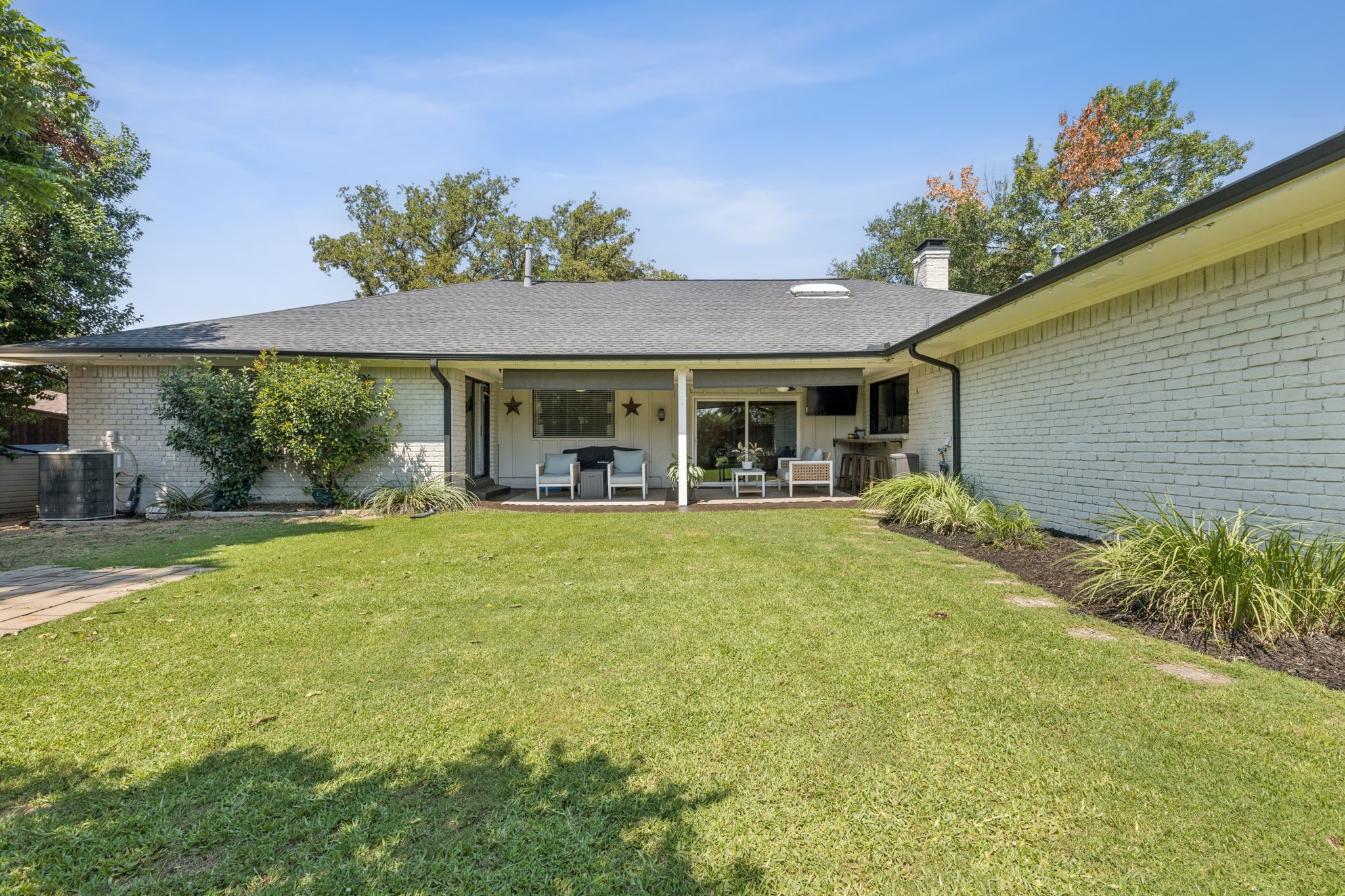 10010 Cromwell Drive