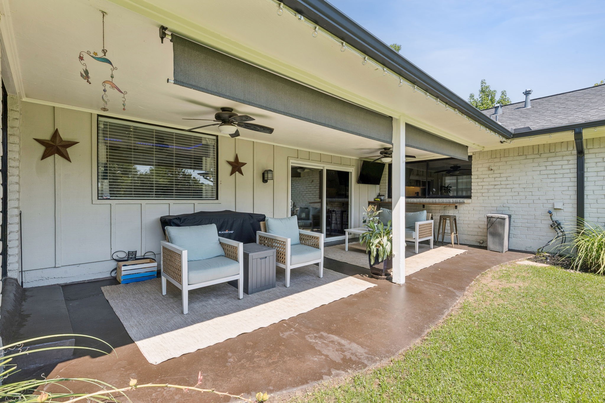 10010 Cromwell Drive