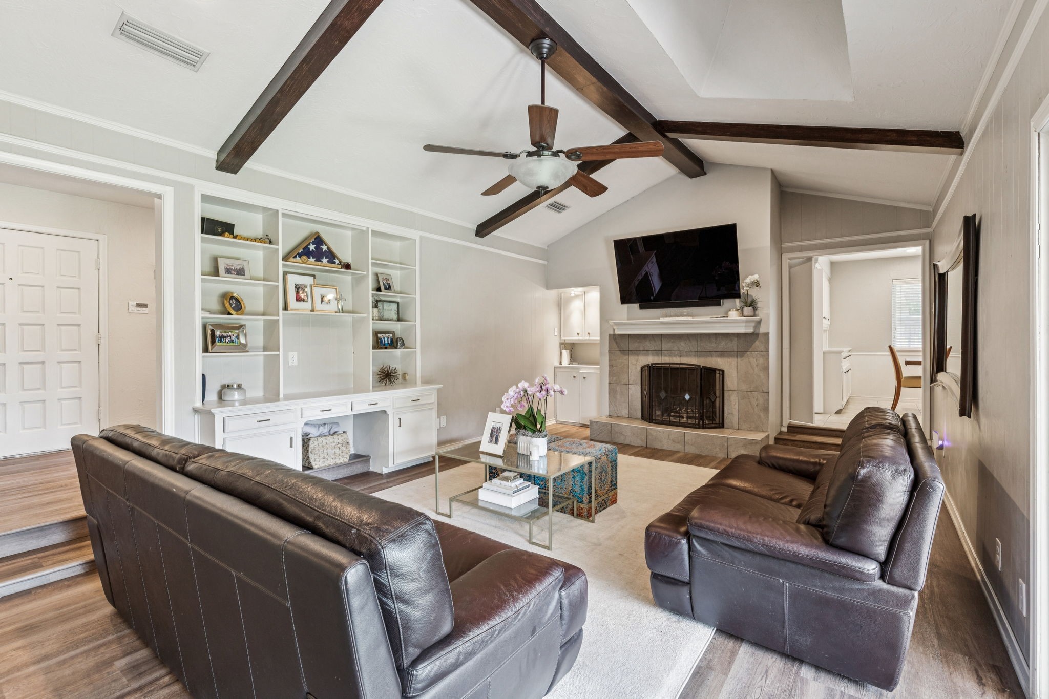 10010 Cromwell Drive