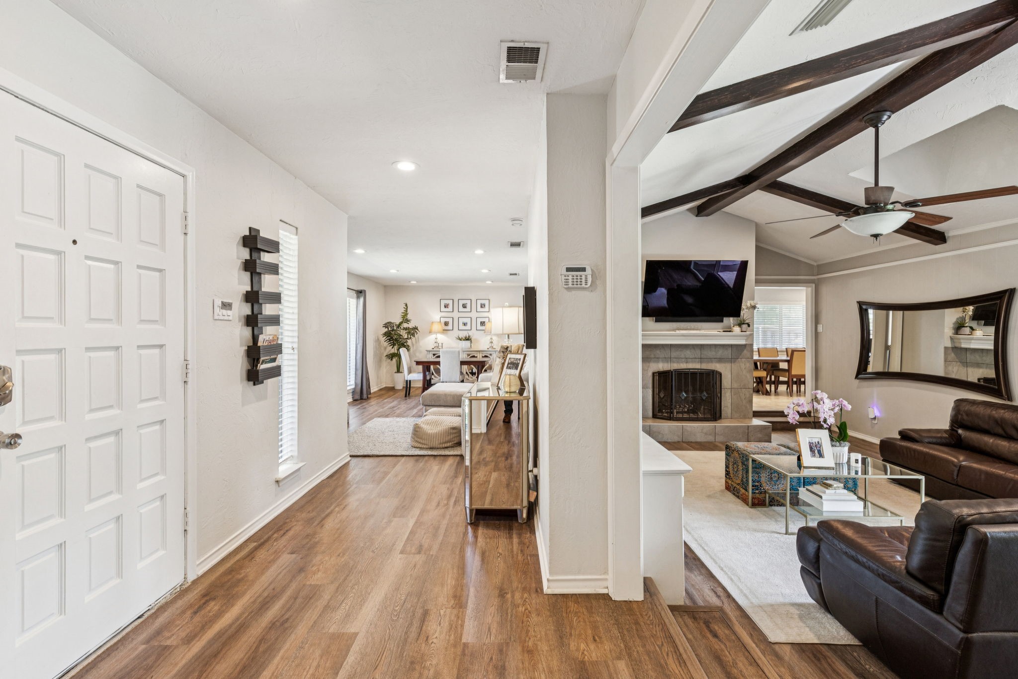 10010 Cromwell Drive