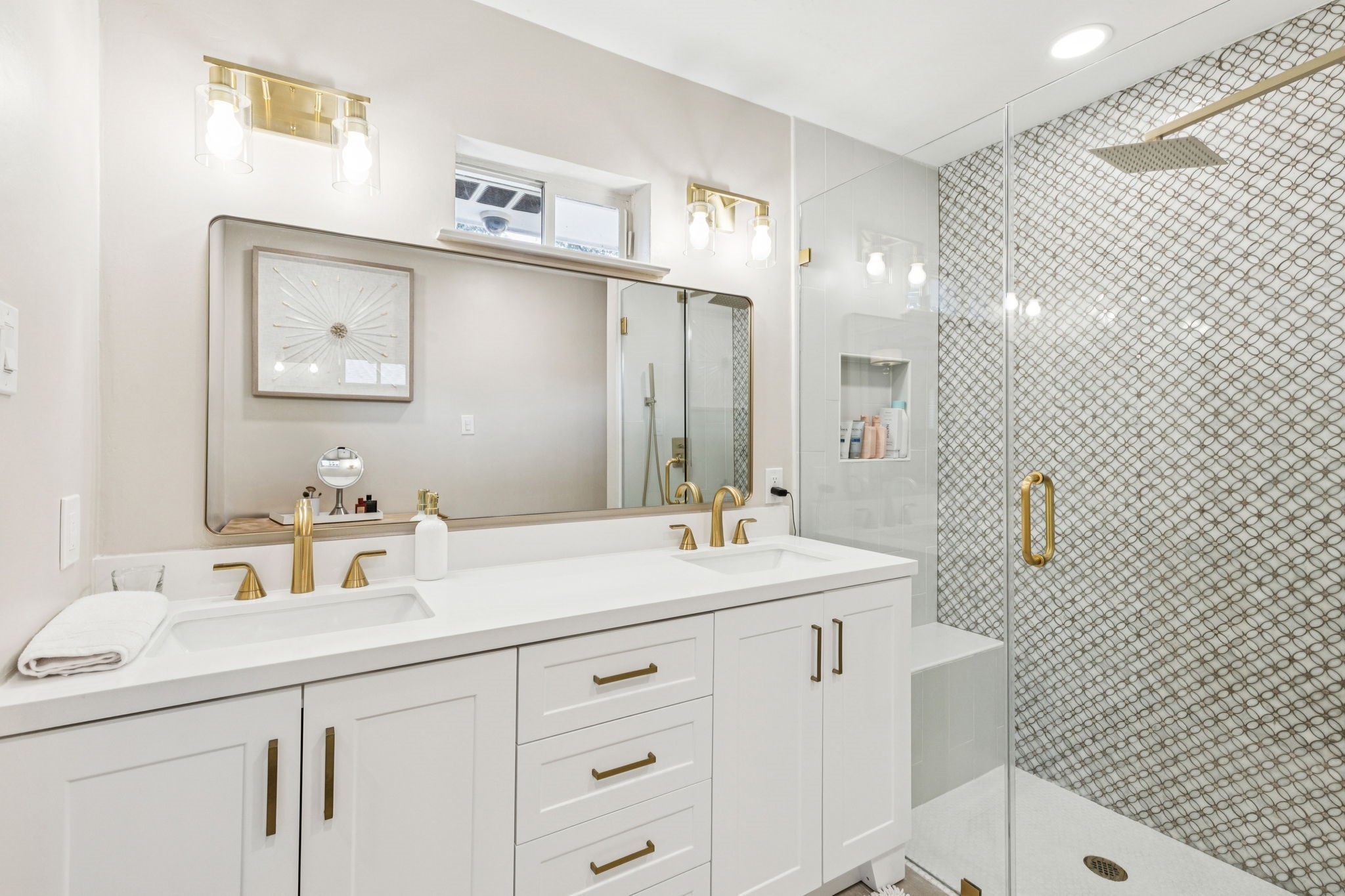 10010 Cromwell Drive