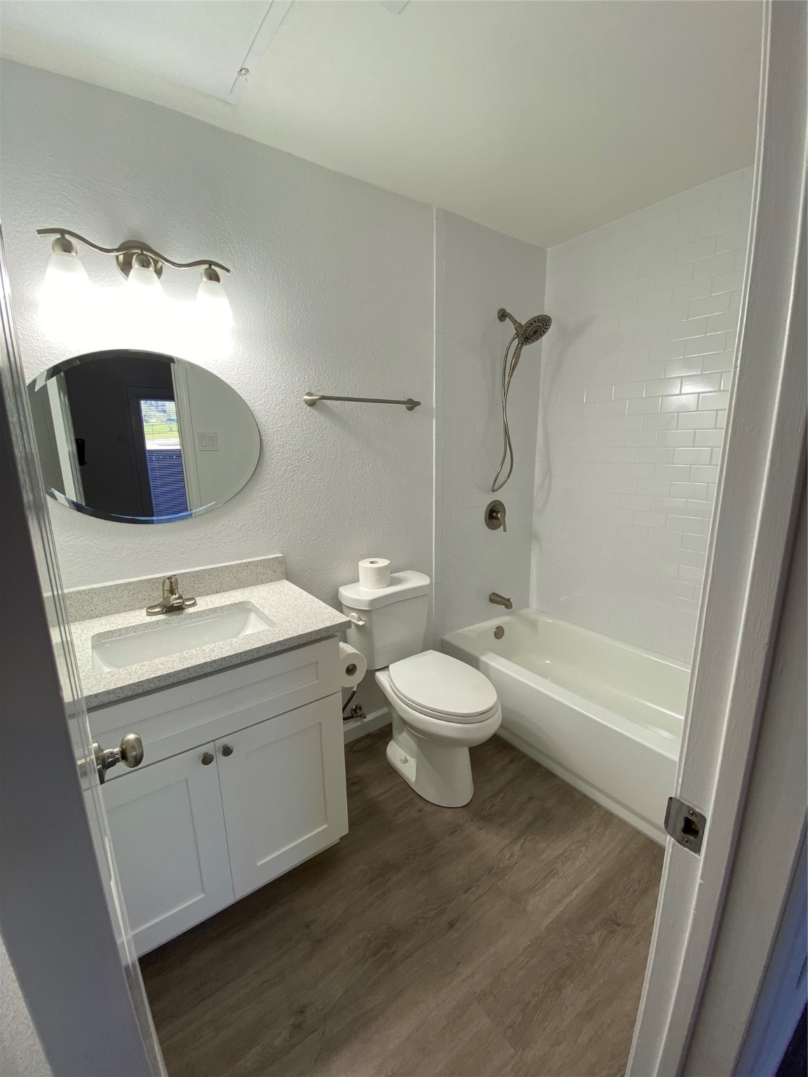 6760 Eastridge Drive 101