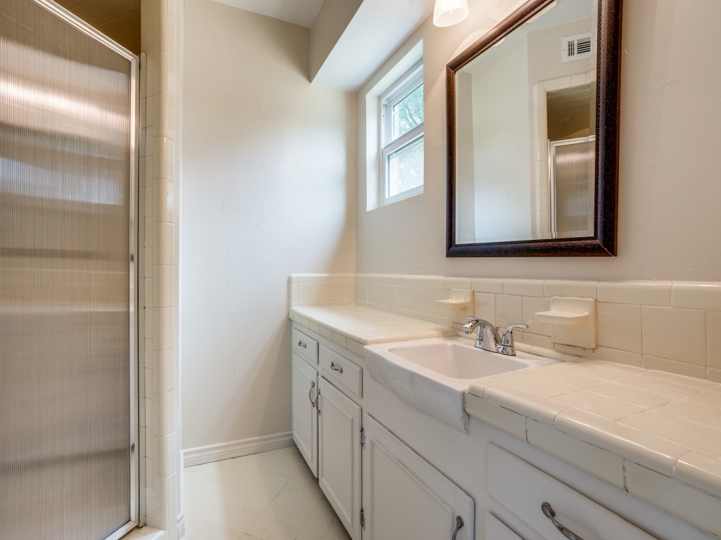 3731 Vancouver Drive