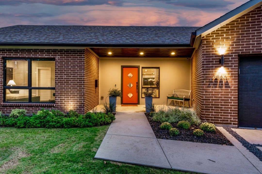 3866 Lively Lane